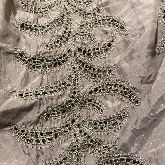 Gold hawk taupe silk skirt with two under layers-Small - Picture 9 of 9